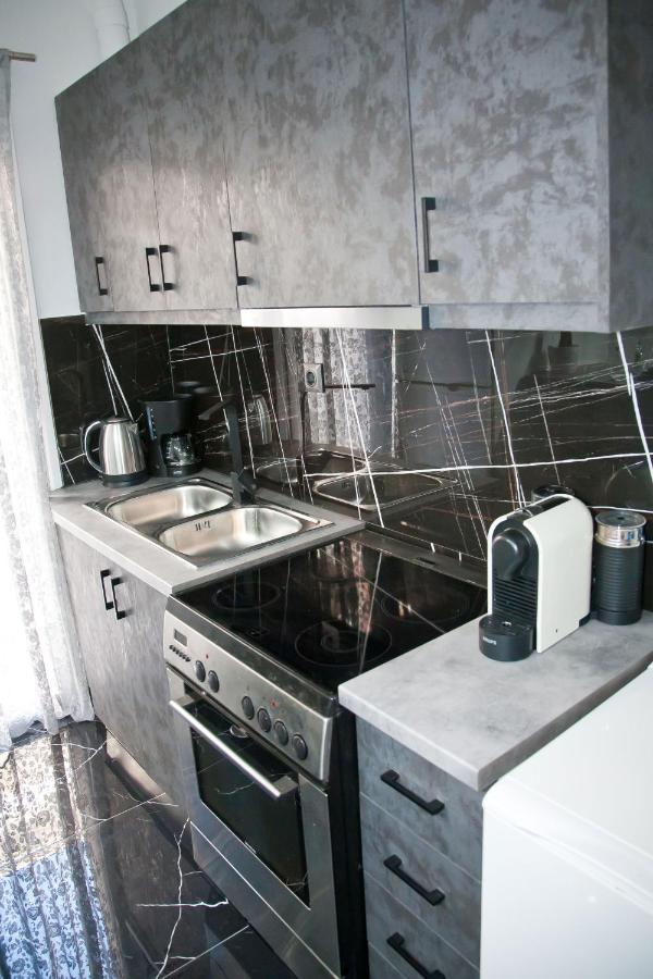 Chris Luxury Studio อิโออันนินา ภายนอก รูปภาพ